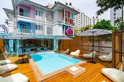 The Tint At Phuket Town – Foto’s 5